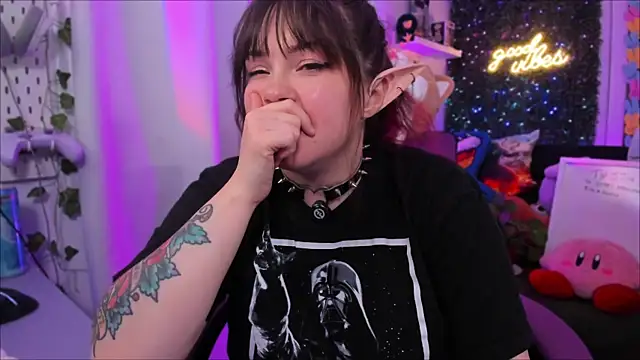 แชท XXX สดของ JennKenobi