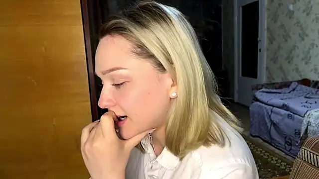 AlisiaStreitmatter's Live XXX Chat
