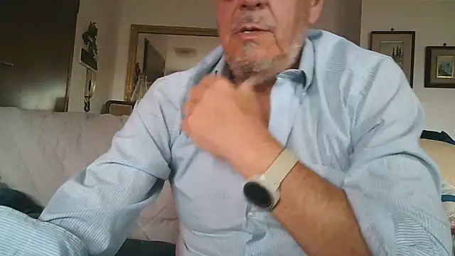gyodybis 网络视讯表演