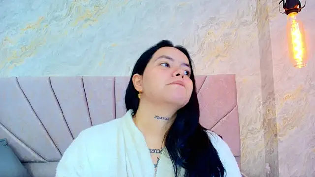 Chat +18 de Mia_candy_0 ao vivo