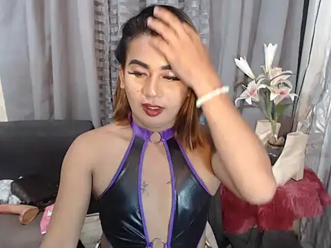 AMIRACUMS' Webcam Show