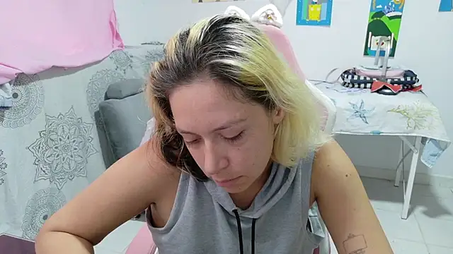MommyMiaWs লাইভ XXX চ্যাট