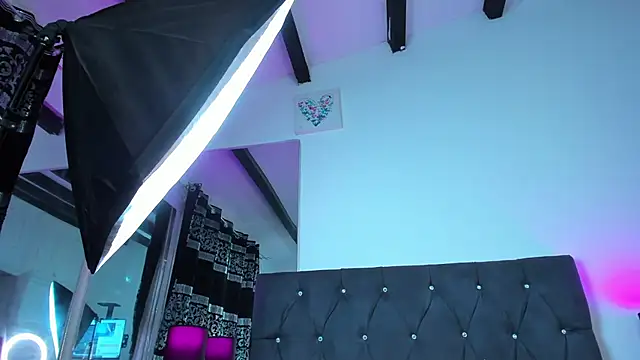 Онлайн чат XXX Angel_Cuervo