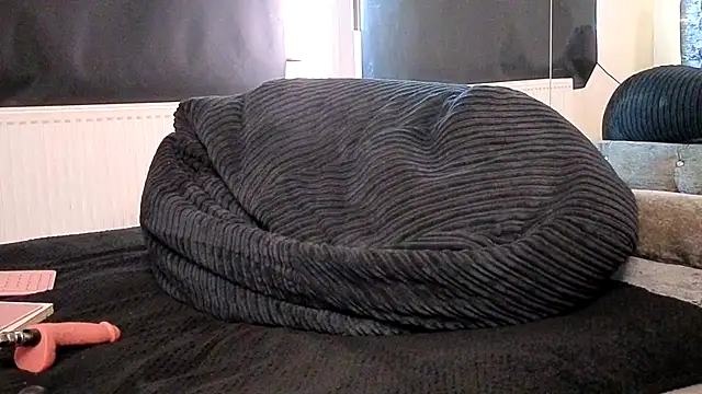 XXX chat uživo modela WifeWithPermission