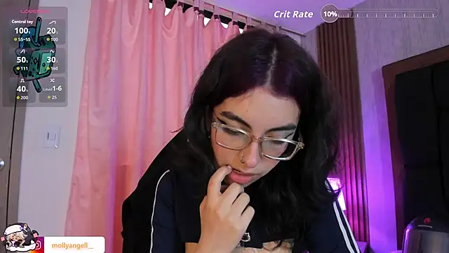 Molly_A's Live XXX Chat