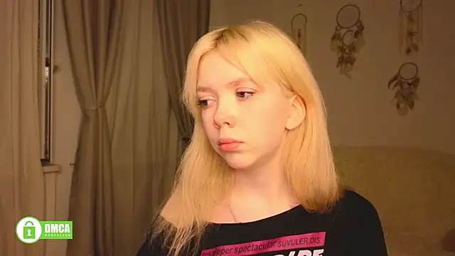 Rochelle_kitty's Webcam Show