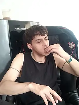 Chat +18 de AoA-BoyStudent ao vivo