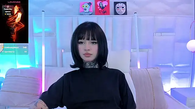 XXX chat uživo modela doll__bella