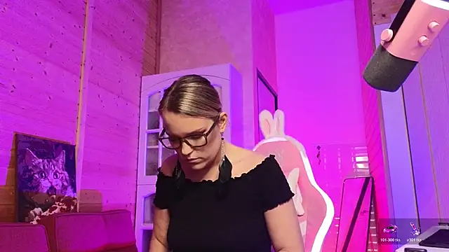 Lady_Shine's Live XXX Chat