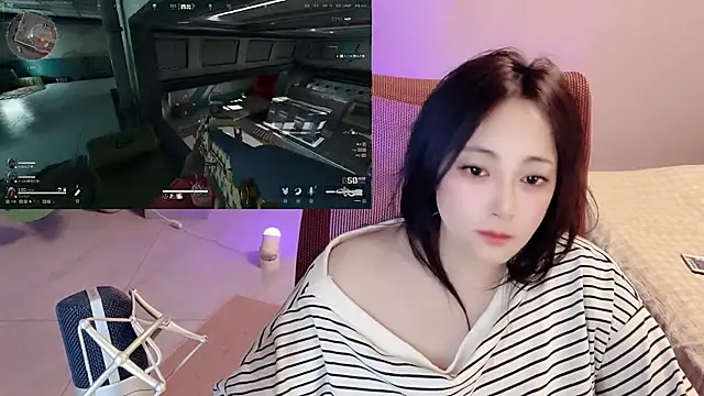 Daisy-77 – Naživo XXX chat