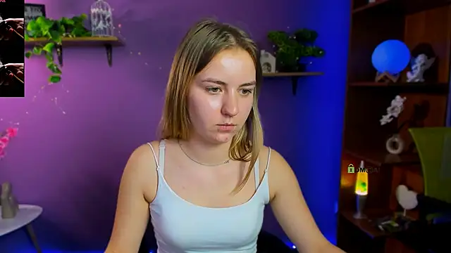 lina_moone Adlı Modelin Canlı XXX Sohbeti