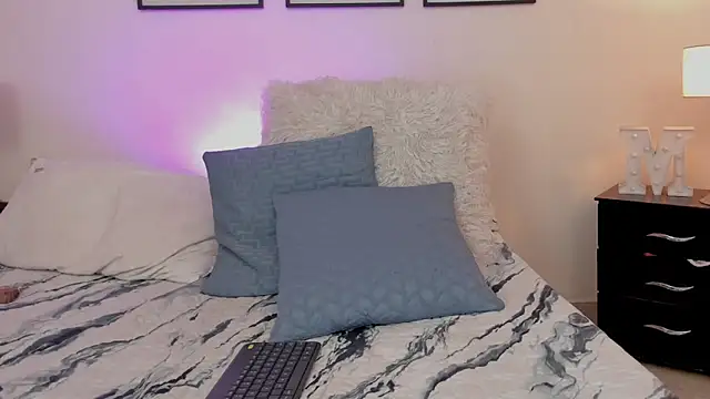mykelcano – Naživo XXX chat