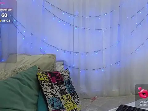 ninaa_fox 现场XXX聊天