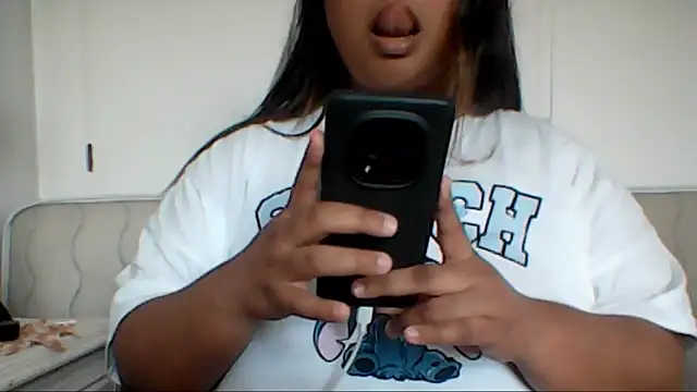 Show de ArisaGonzalez na webcam