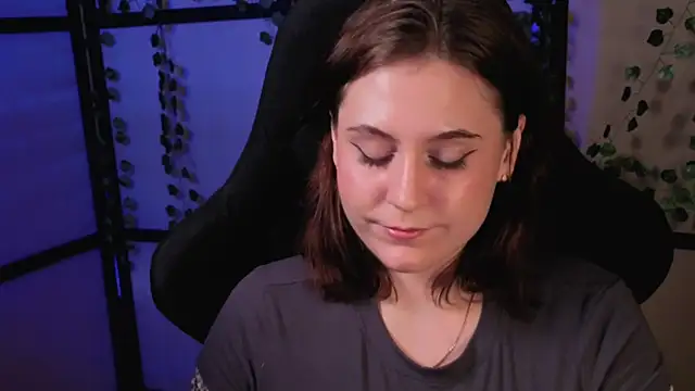 Diana_Flower Chat XXX in diretta