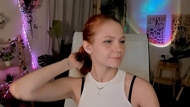 دردشة LisaAris الجنسية المباشرة