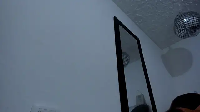 Czat XXX na żywo – Ariel_star1