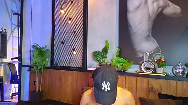 AlanCuteeのライブXXXチャット