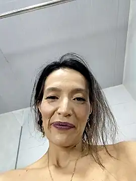 Show modela AmyRox_ na web-kameri