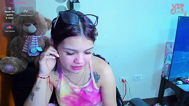 angelina_77's Live XXX Chat