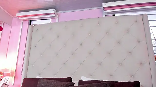 Chat +18 de scarlett_leblanc_ ao vivo