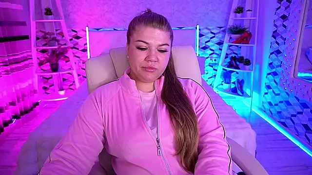GabbieJay: онлайн-секс-чат
