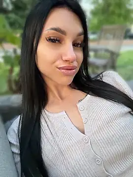 ilariea_girl Adlı Modelin Web Kamerası Şovu