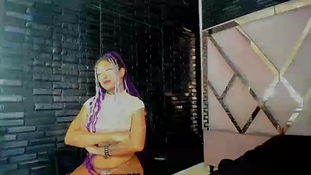 Sembang XXX Secara Langsung WhipAndDesireRs