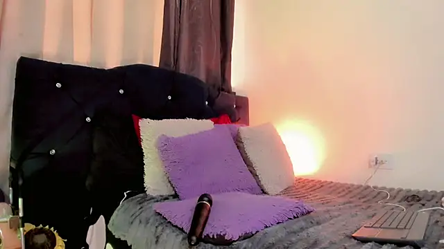 lesly_xxのウェブカメラショー