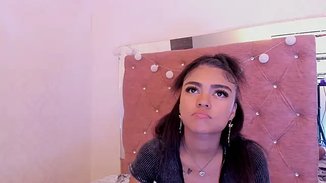 دردشة Alaia2 الجنسية المباشرة