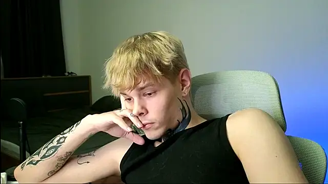 DENIS_HERE webcam show