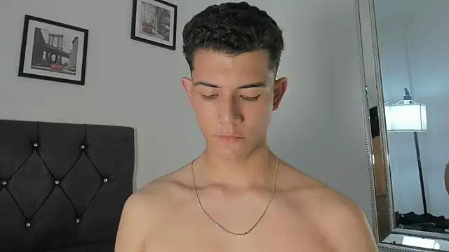 FireGuy_99 Chat XXX in diretta