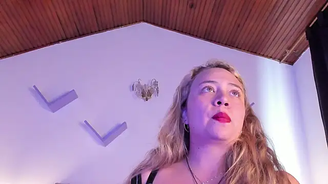 Chat XXX ao vivo de Danicellier