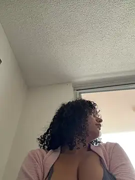 XXX chat uživo modela allybluee777