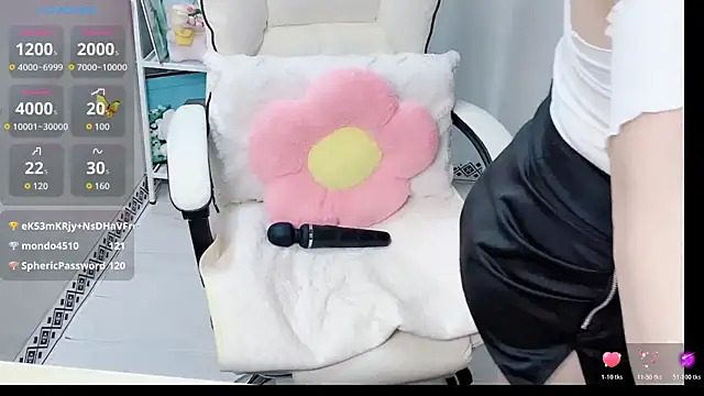 Clover_Nhi 라이브 XXX 채팅