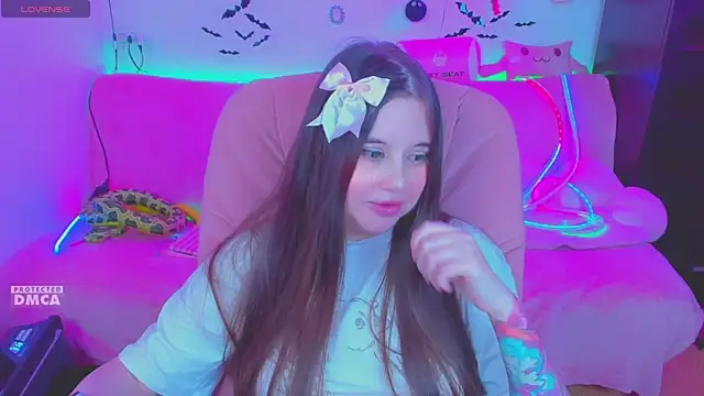 Lolisuccub Live XXX Chat