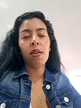 Luianna Live XXX Chat