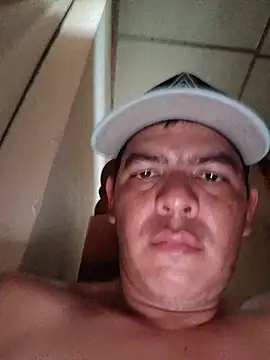 cristian07_ Show in webcam
