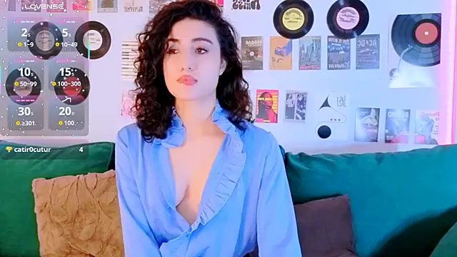Maya_Rogerss Adlı Modelin Canlı XXX Sohbeti