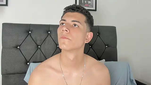 FireGuy_99 Chat XXX in diretta