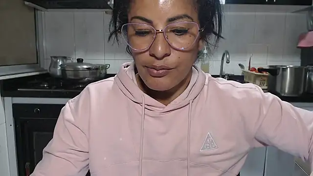 kateleyagrey 现场XXX聊天