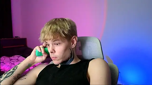 DENIS_HERE Webcam Show