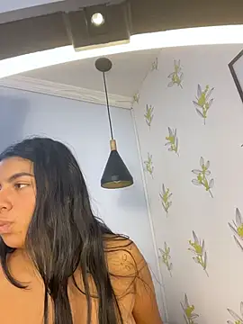Laia_white – Naživo XXX chat