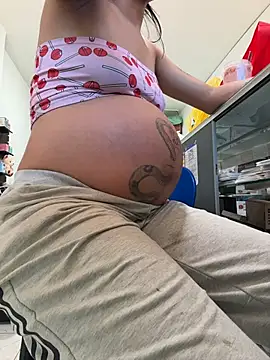 pregnant_sofii18 Chat XXX in diretta