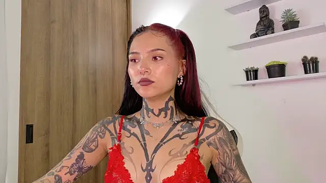 sara_queen10 即時 XXX 聊天