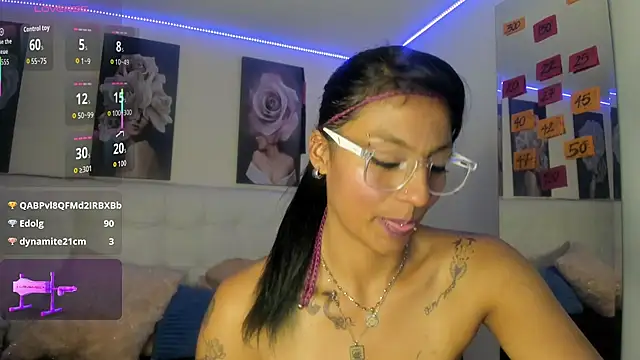SamathaMay Show in webcam