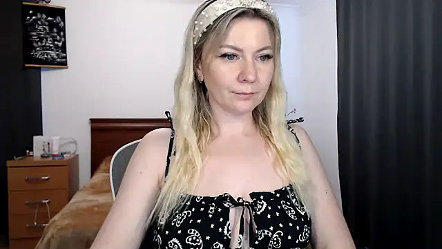 ParadiseAlina Adlı Modelin Canlı XXX Sohbeti