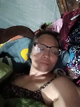 Tina6886 লাইভ XXX চ্যাট