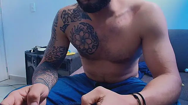 thomas_gun Chat XXX live
