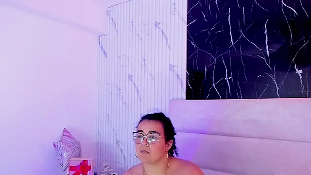 แชท XXX สดของ Reginavegaa
